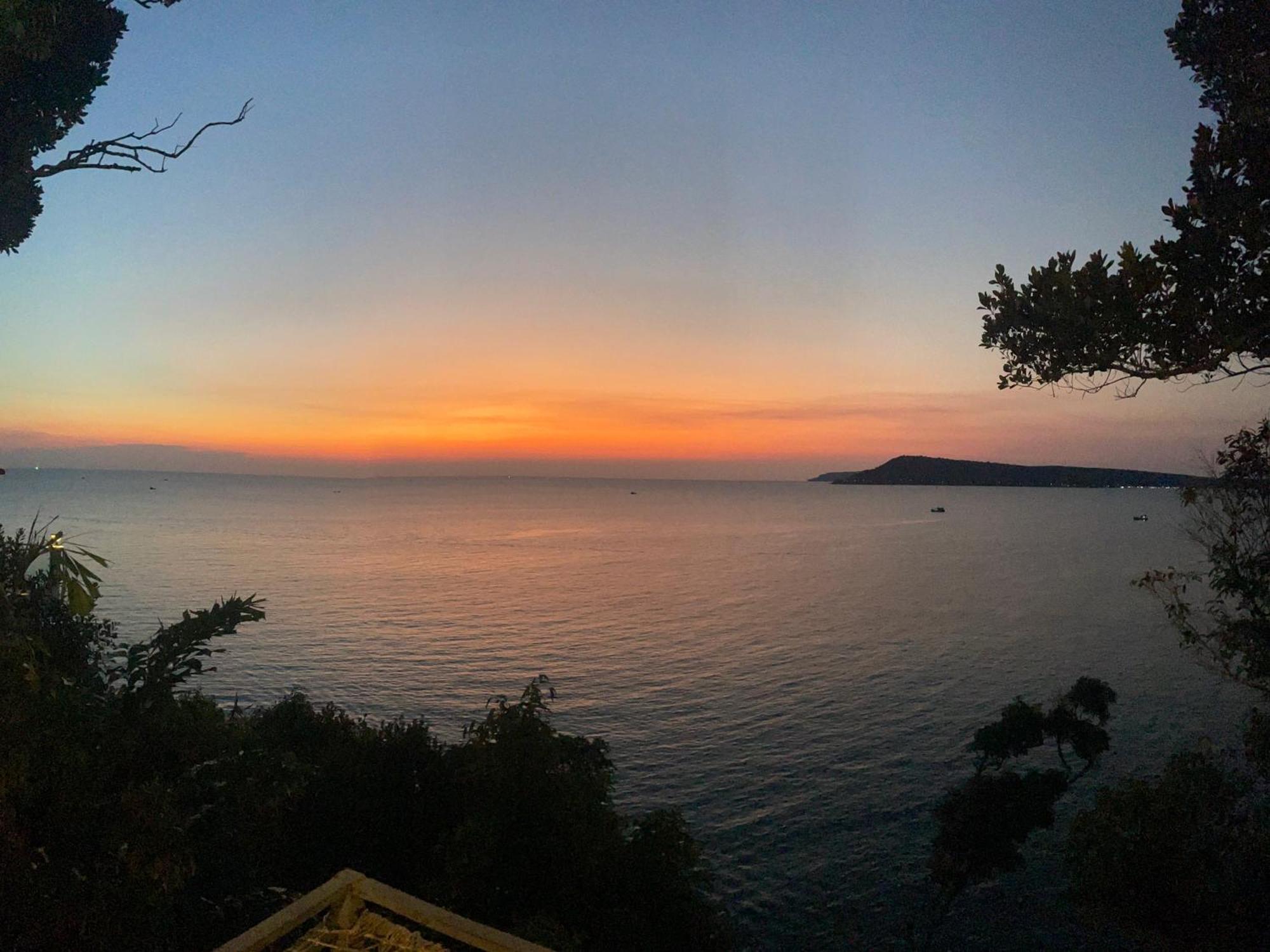 The Cliff Hostel, M'Pay Bay Koh Rong Sanloem Exterior photo